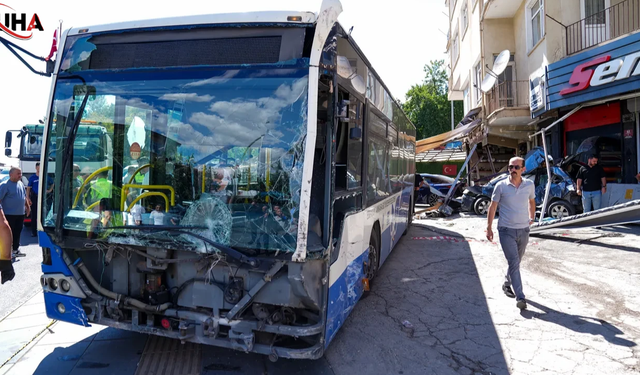 Mamak'ta EGO Otobüsü Facianın Eşiğinden Döndü: 5 Yaralı
