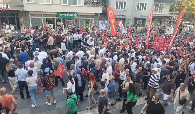 Ankara Ayakta: Özgür Özel Çankaya İradesi İçin Kuğulu Park'tan Çankaya Belediyesi'ne Yürüyüş Başlattı