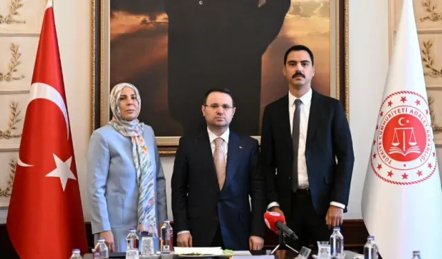 Akın Gürlek, Muhsin Yazıcıoğlu'nun Ailesiyle Görüştü! 17 Yıllık Karanlıkta Gün Işığı