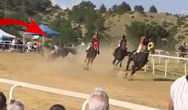 At Yarışında Korkunç Kaza: 2 At Öldü, Bir Jokey Yaralandı