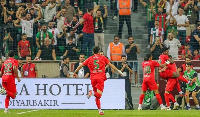 Amed SK 5 : 0 Başakşehir FK