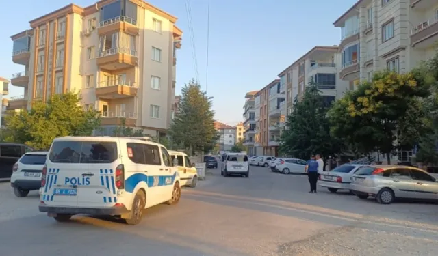 Aksaray'da 5. Kattan Düşen Genç Kız Yaşamını Yitirdi