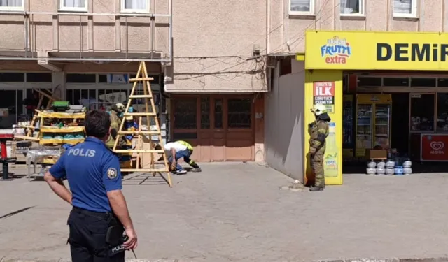 Bursa'da Doğalgaz Alarmı: 6 Katlı Bina Tahliye Edildi