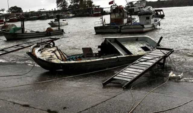 Düzce'de Sağanak Etkili Oldu: 3 Evi Su Bastı, 14 Tekne Zarar Gördü