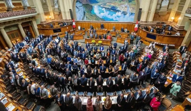 İsviçre'de Tartışma Yaratacak Başörtüsü Adımı! Devlet Okulları ile Anaokullarında Yasak Geliyor