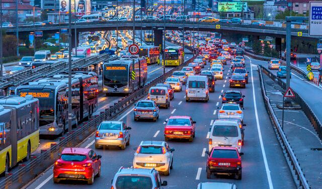 Okullar Açılıyor: İstanbul'da Ulaşım Ücretsiz Olacak