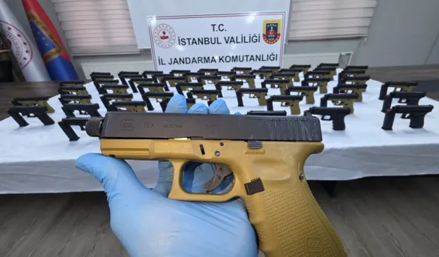 Taksinin Bagajından Cephanelik Çıktı