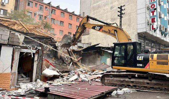 Ankara'da Asayişi Bozan Mekânların Yıkımına Başlandı
