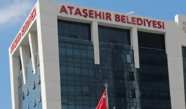Ataşehir'de CHP'li Meclis Üyesi Partisinden İstifa Etti