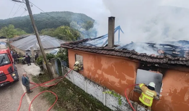 Balıkesir'de Ev Yangınında 1 Kişi Öldü