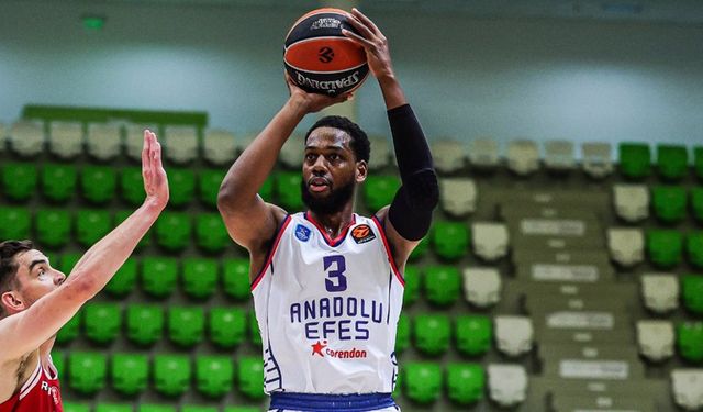 TOFAŞ Erkek Basketbol Takımı Avrupa’da 4. Galibiyetini Aldı