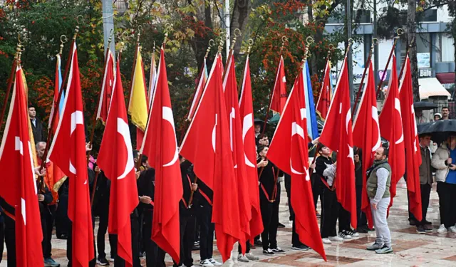 İstanbul’da Cumhuriyet Bayramı Provaları Başlıyor: Yarın Trafiğe Kapatılacak Yollar Açıkladı