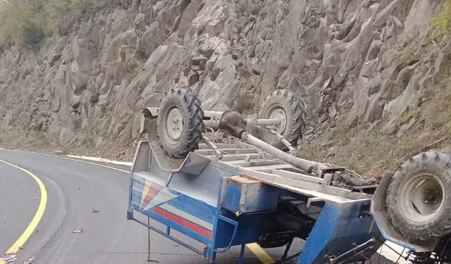 Düzce'de Feci Kaza: 19 Yaşındaki Genç Yaşamını Yitirdi