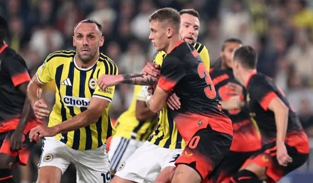 Fenerbahçe 2 : 2  Slavia Prag