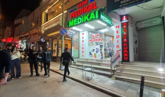İstanbul'da Motosikletli Şüphelilerden İş Yerine Silahlı Saldırı