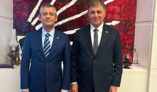 Özgür Özel'den Cemil Tugay'a Çok Sert Sözler! ‘Hain Oğlu Haindir…’
