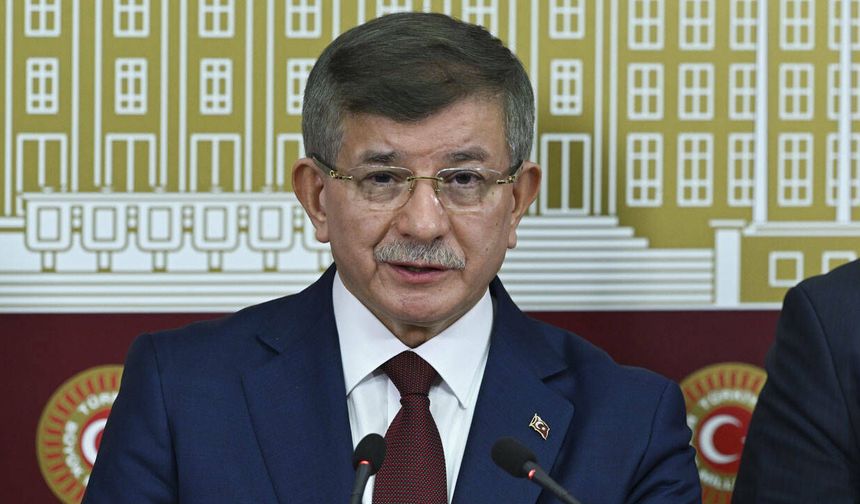 Başsavcılık Tarih Verip Duyurdu: Ahmet Davutoğlu'na 'Cumhurbaşkanına Hakaret' Soruşturması! 'Şüpheli' Sıfatıyla İfade Ve