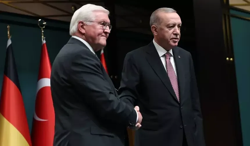 Cumhurbaşkanı Erdoğan, Alman mevkidaşına tarihi mektubun birebir basımını hediye etti