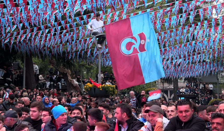 Trabzon Halkı Avrupa 2'ncisi Gençlerini Heyecanla İzledi