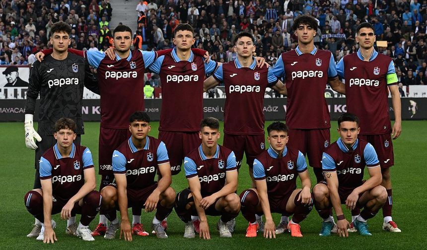 Bakan Bak'tan, Trabzonspor U19 Takımı İçin Tebrik Mesajı
