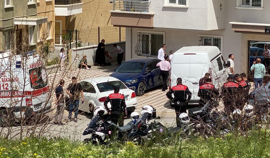 Liseli Sultan, Evinde Ölü Bulundu