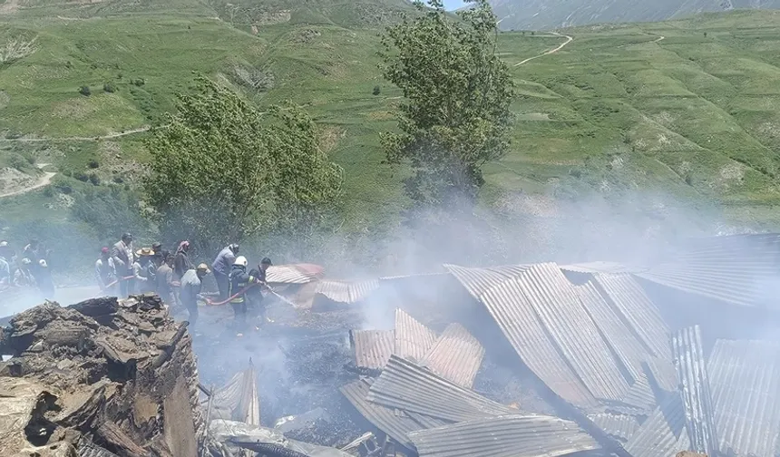 Evde çıkan yangından acı haber: 1 çocuk can verdi!