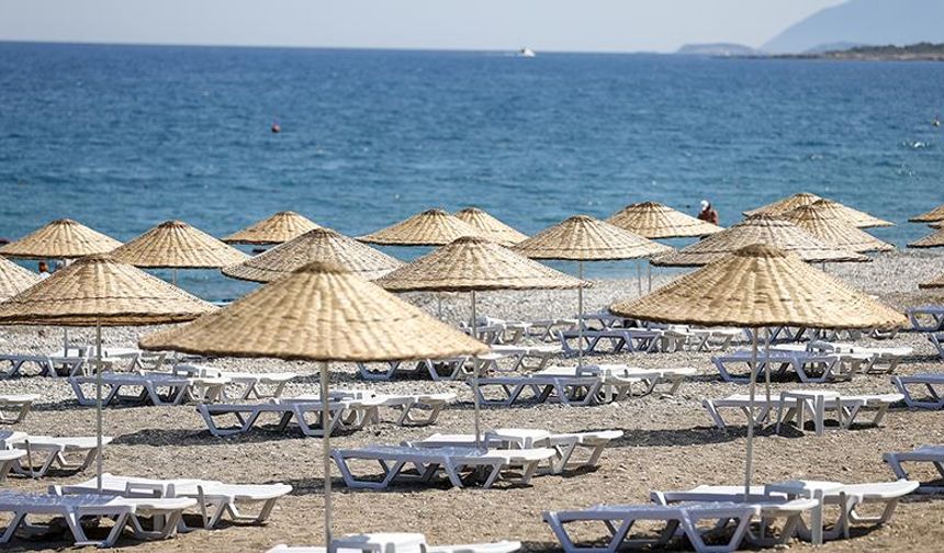 Kültür ve Turizm Bakanı Ersoy Duyurdu! Ücretsiz Halk Plajı Sayısı Yükseldi, İşte Tam Liste...