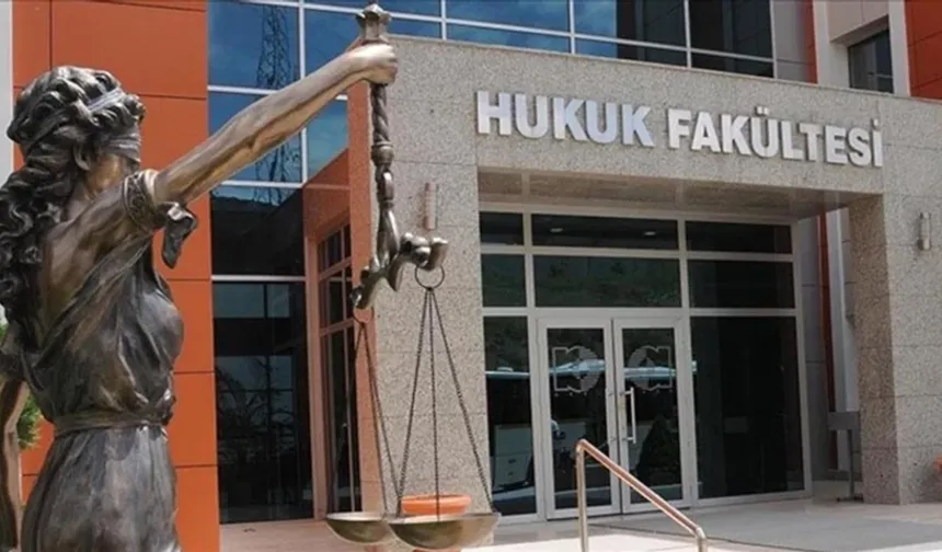 YÖK Başkanı Özvar duyurdu! Hukuk fakültelerine giriş başarı sıralaması barajı değişti