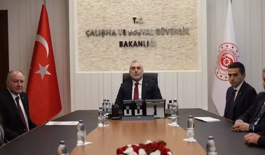 Asgari Ücret Pazarlığı Başladı; Türk-İş Masada Değil