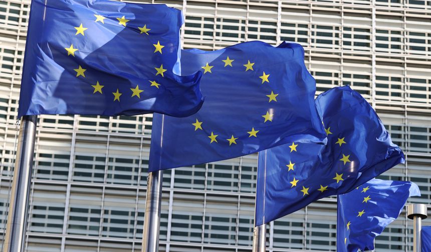 AB’den Rusya’ya Yaptırım: 210 Milyar Avro Süresiz Donduruldu