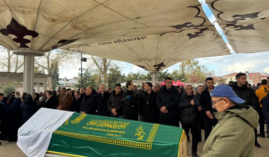 Merkez Bankası Başkanı Karahan’ın Annesi Son Yolculuğuna Uğurlandı