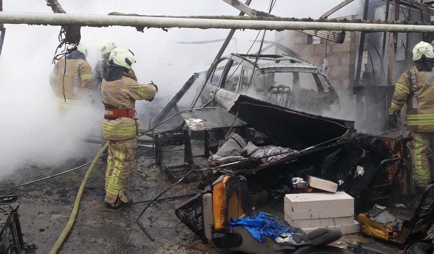 İstanbul Sarıyer’de İş Yerinde Yangın Paniği