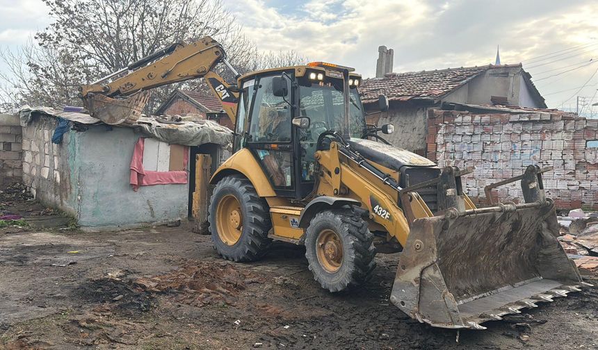 Narkotik Vakalarıyla Anılan Kore Mahallesi’nde 70 Metruk Bina Yıkıldı
