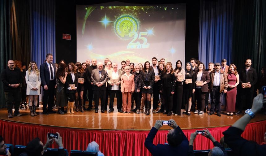 TBŞT Direklerarası Seyirci Ödülleri’nden Çifte Zaferle Döndü