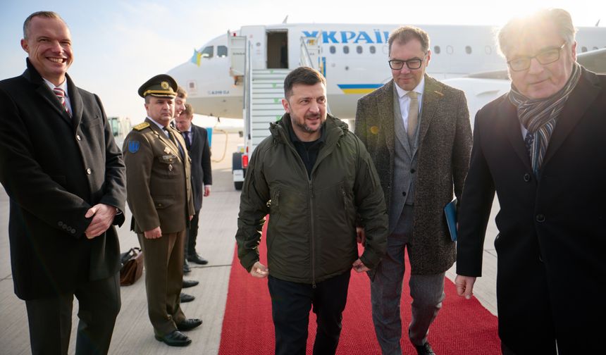 Zelenskiy Almanya’da Resmi Temaslarda Bulunuyor