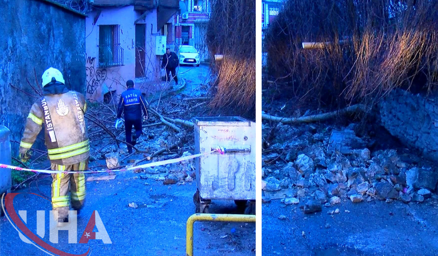 Fatih’te Yağış Sonrası İstinat Duvarı Çöktü, Sokak Kapandı