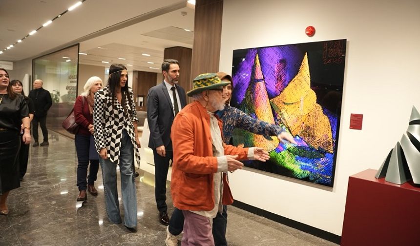 286 Eserlik Zenger Koleksiyonu Sanatseverlerin Beğenisinde