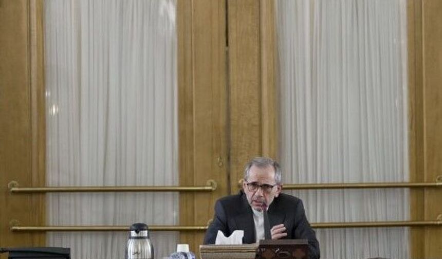 İran Savunma Gücünden Ödün Vermeyeceklerini Açıkladı