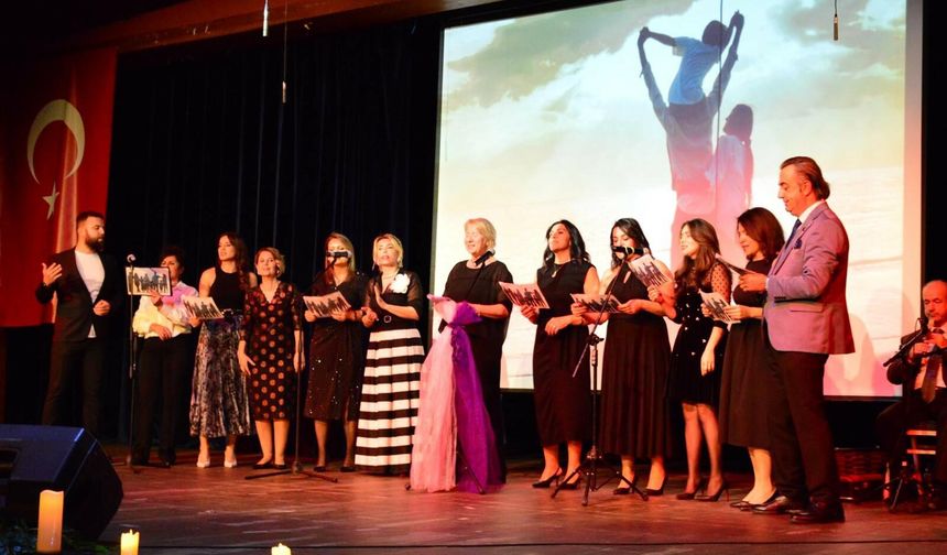 Öğretmenler Bu Kez Ders Değil, Konser Verdi