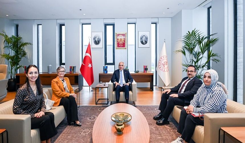 Bakan Ersoy Duyurdu: Yeni Nesil Kütüphaneler Geliyor