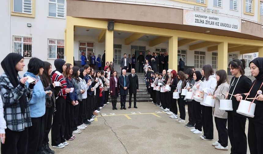 Liselilerden Geri Dönüşüm Orkestrası: Atıklar Müziğe Dönüştü