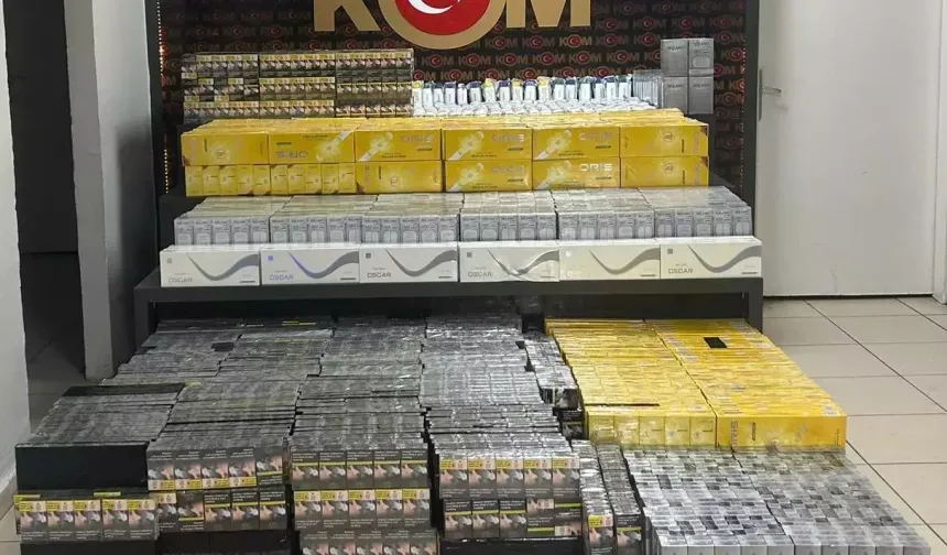 Batman'da Market Aracında Çok Sayıda Kaçak Sigara Ele Geçirildi