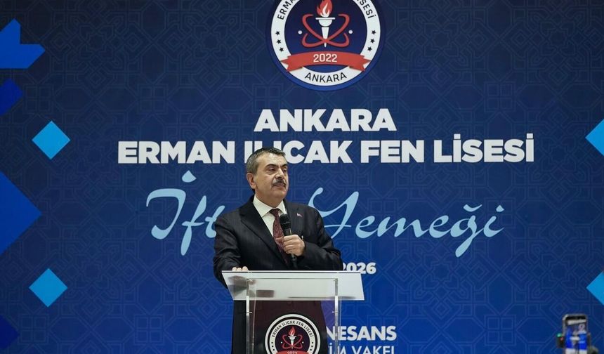 Yusuf Tekin İftarda Öğrenci Ve Öğretmenlerle Buluştu