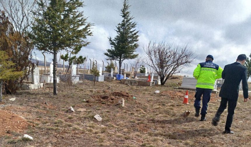 Boşanma Aşamasındaki Eşini Öldürdü, Baldızını Yaraladı