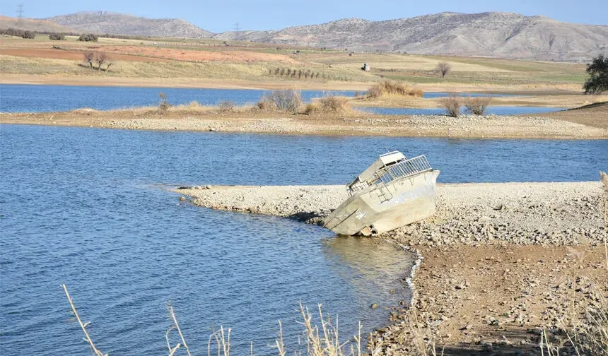 Batman Gercüş’te Yağışlarla Kırkat Göleti Su Seviyesi Yükseldi