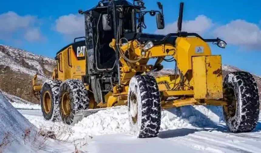 Batman Sason’da Kar Yağışı Nedeniyle 15 Köy Yolu Ulaşıma Kapandı