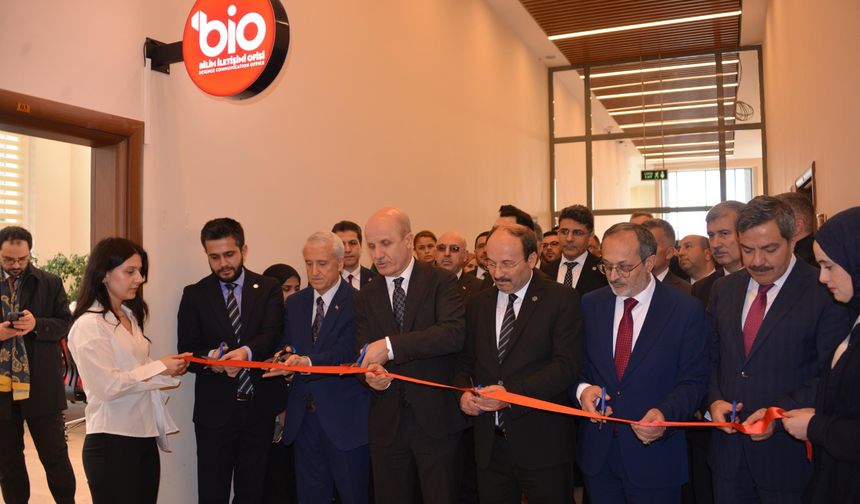 YÖK Başkanı Özvar: Üniversitelerimiz Toplumla İç İçe Olmalı