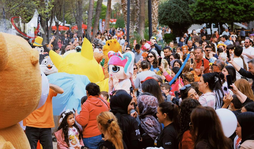 Adana’da Portakal Çiçeği Karnavalı Coşkusu: 1 Milyondan Fazla Kişi Katıldı