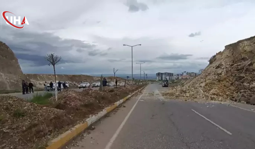Batman’da Üniversite Yolunda Heyelan
