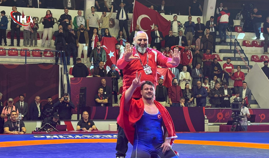 Rıza Kayaalp 13'üncü Kez Avrupa Şampiyonu Oldu